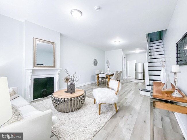 Living Room - 2556 N Bouvier St House