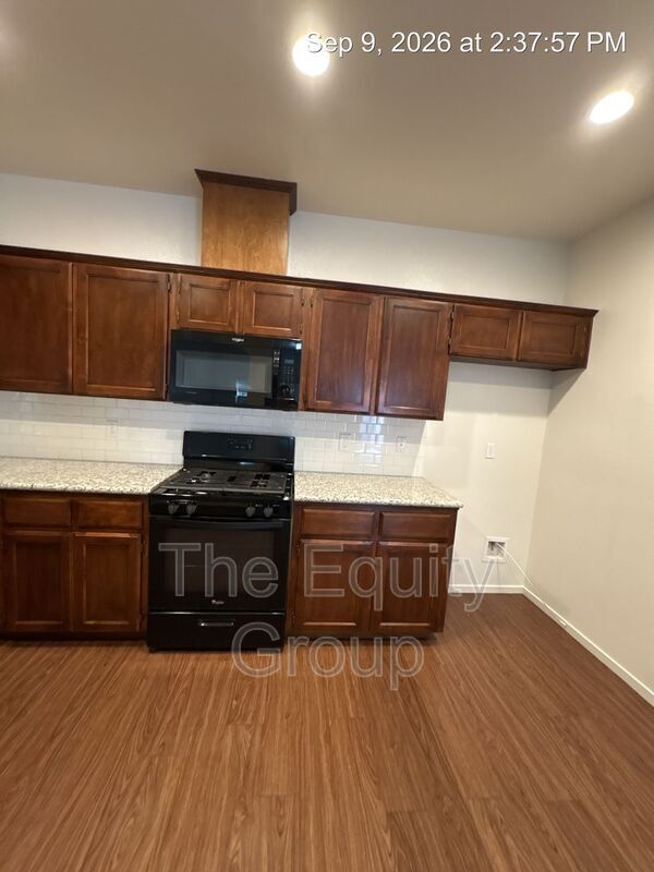 Foto del edificio - 3214 Villa St