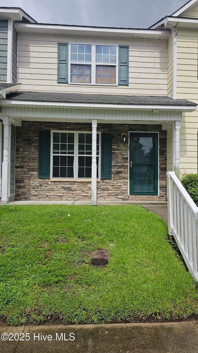 Building Photo - 27 E Doris Ave