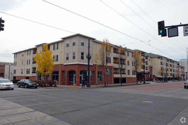 Building Photo - City Center Apartments