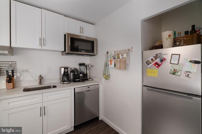 Foto del edificio - 1420 N St NW