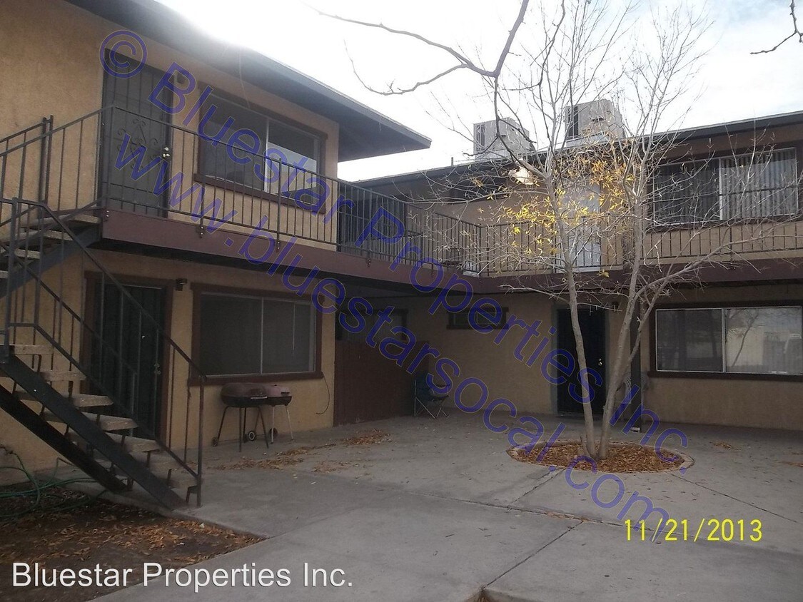 12166 Kiowa Rd, Apple Valley, CA 92308 Room for Rent in Apple Valley