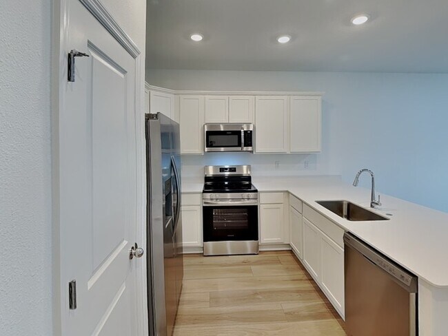 Foto del edificio - 586 Holly Lks Dr