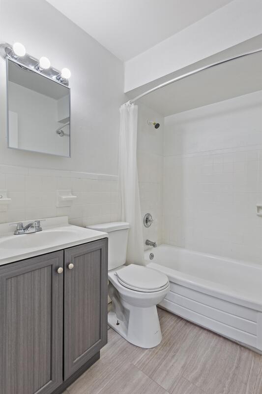 4321 Ford Rd Unit 14, St. Louis, MO 63116 Room for Rent in St. Louis, MO