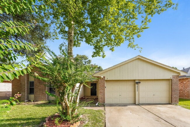 Building Photo - 1711 Meadow Green Dr