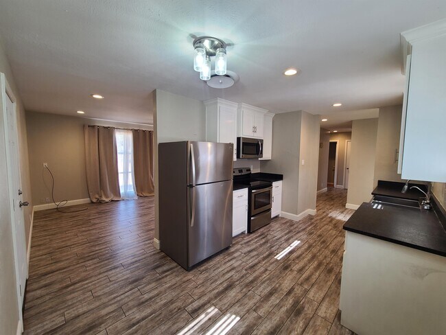 Foto del edificio - 409 E Shandon Ave