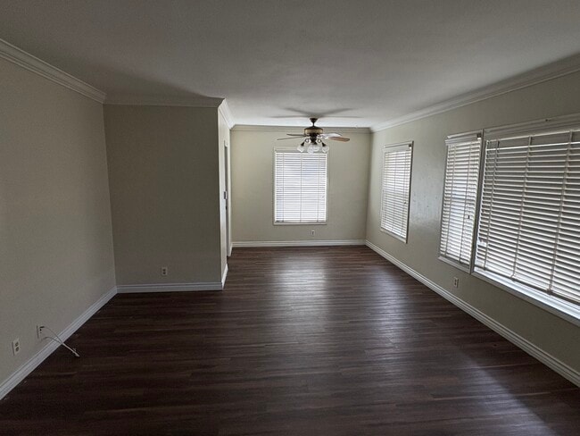 Building Photo - 5422 Montair Ave