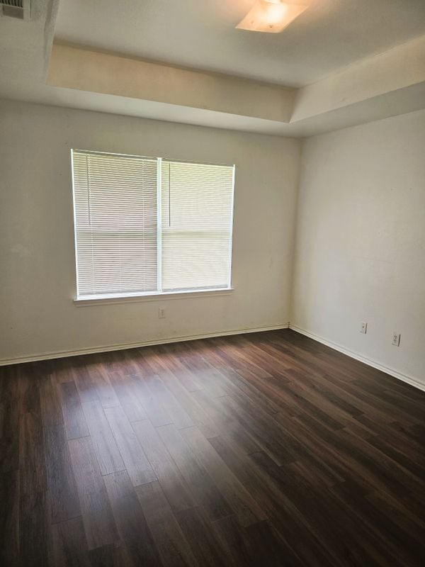 Building Photo - 1512 Parrot Ct