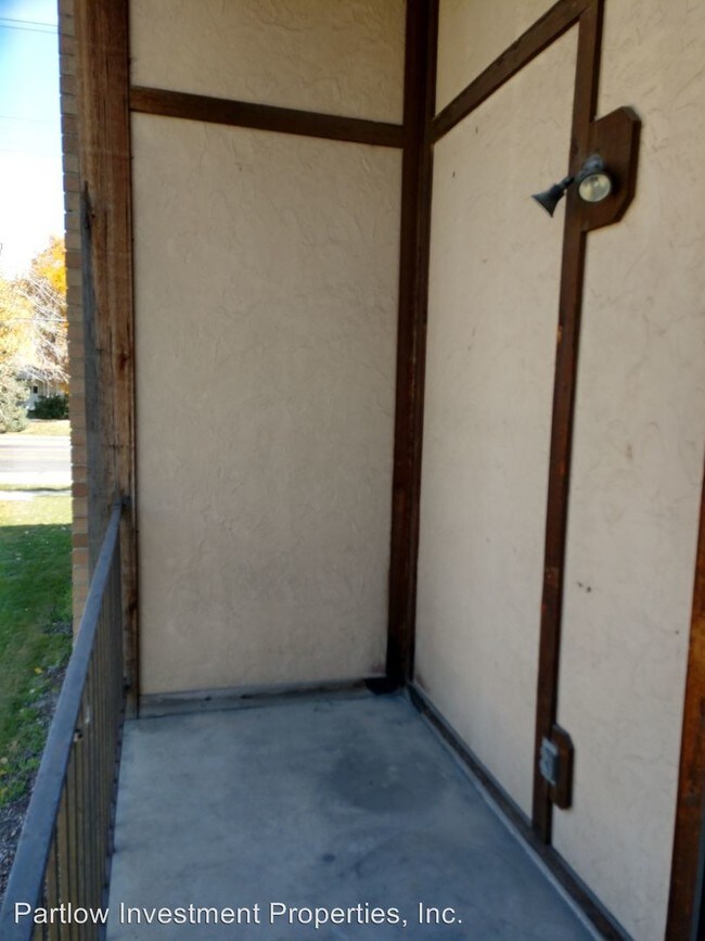 Building Photo - 3200 S 900 E
