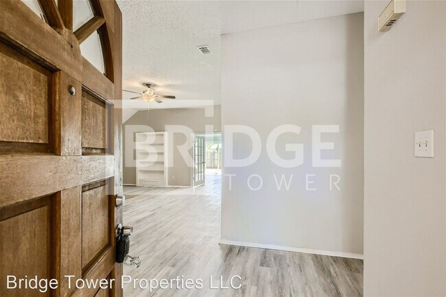Building Photo - 3 br, 2 bath House - 4910 Vagas Drive