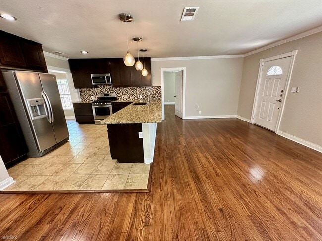 Building Photo - 3 br, 2 bath House - 5320 Stoneleigh Avenue
