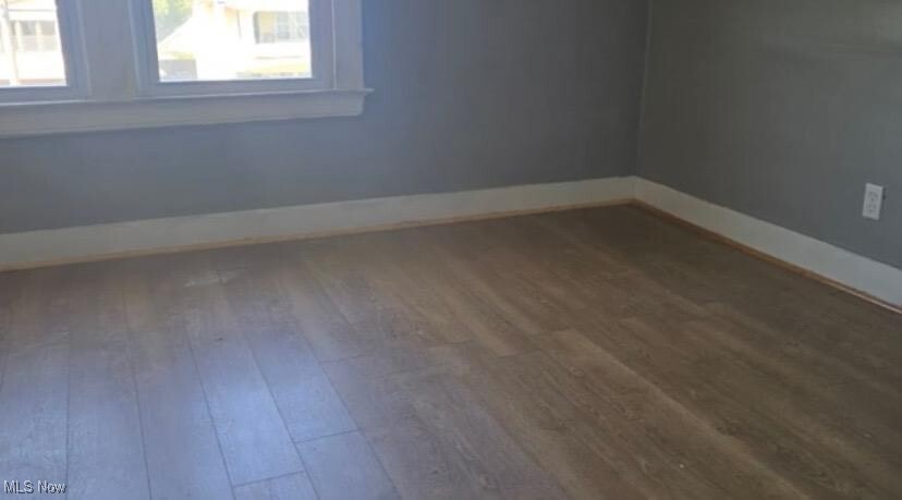 12404 Saywell Ave Cleveland, OH 44108 – photo 2
