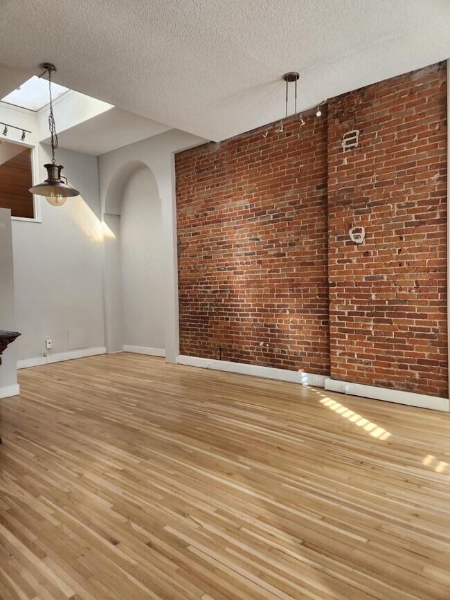 Foto del edificio - 1744 Blake St