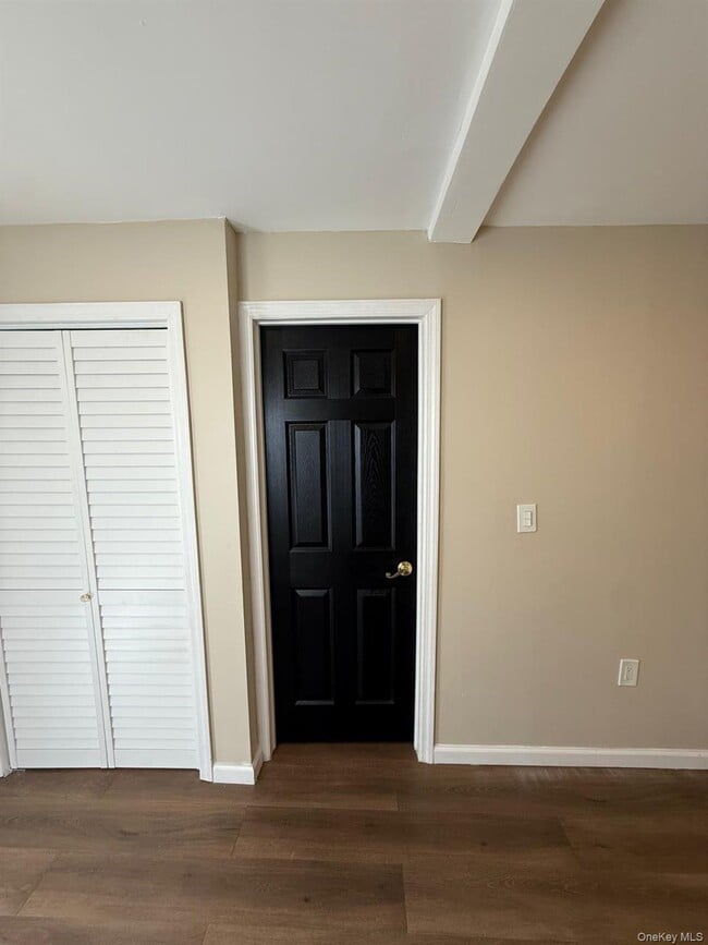 Foto del edificio - 221-29 106th Ave