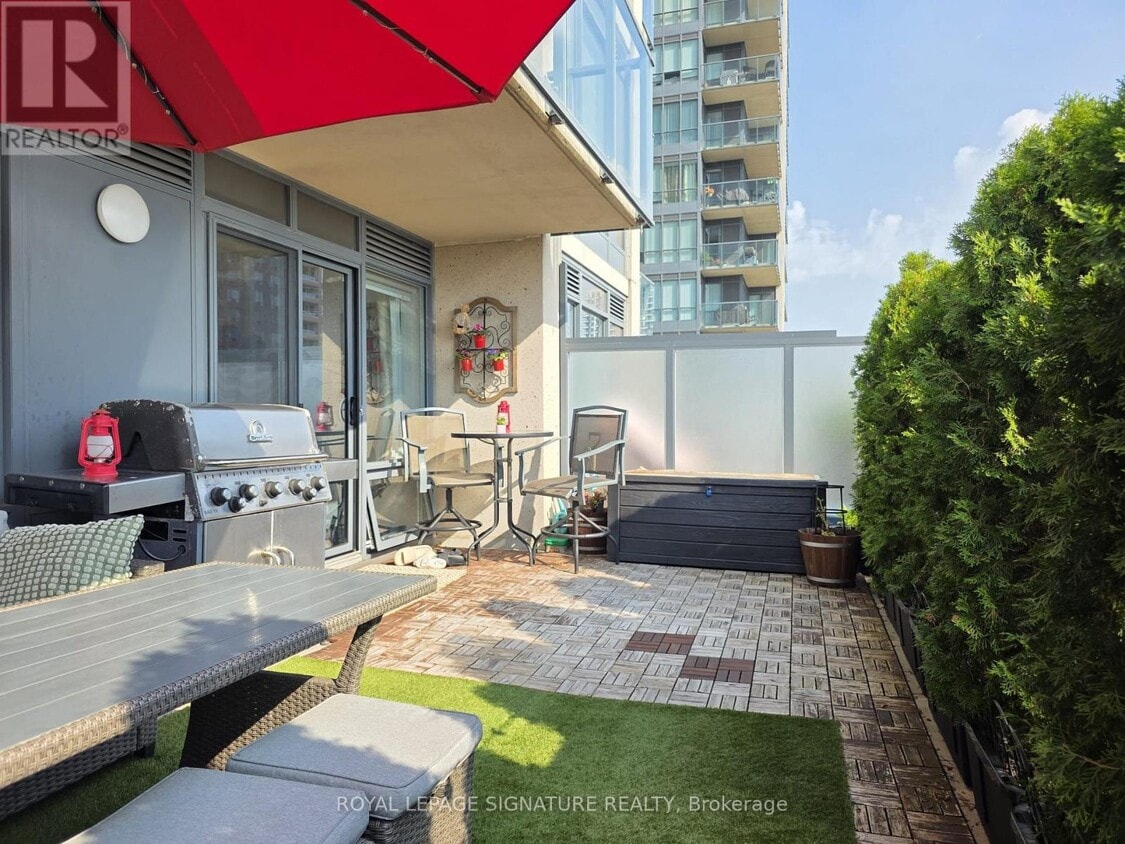 Primary Photo - 9088 Yonge St