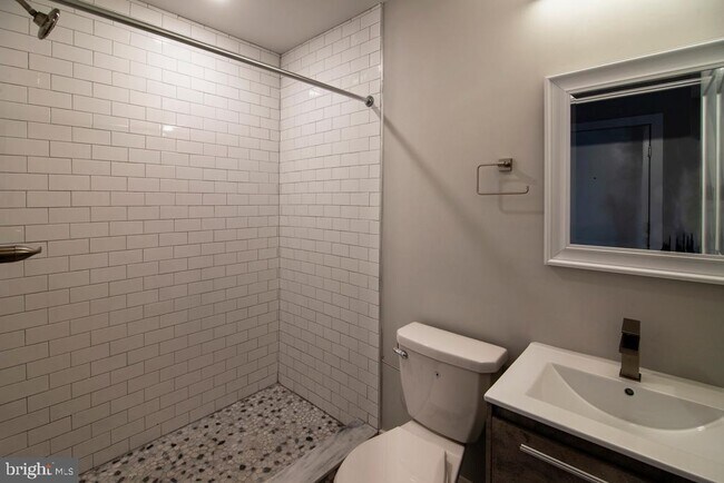 Foto del edificio - 5334 Cedar Ave