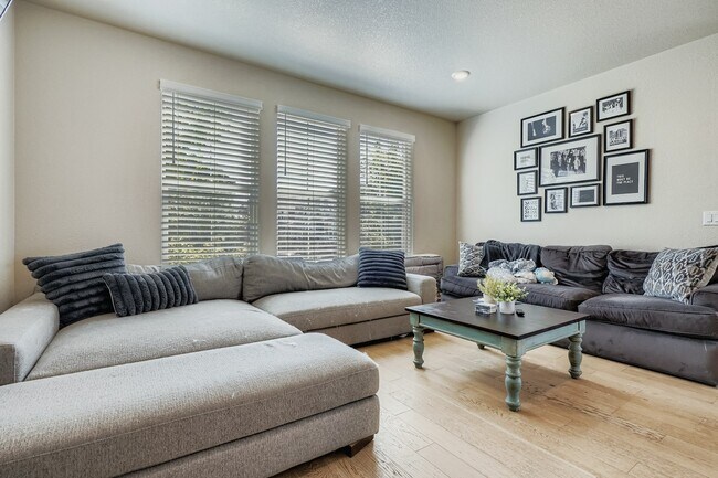 Foto del edificio - 8219 S Trails Edge Ct
