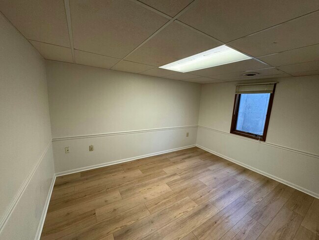 Foto del edificio - 806 7th Ave NW