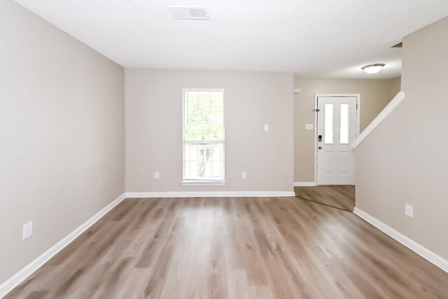 Building Photo - 12873 Fox Ridge Ln