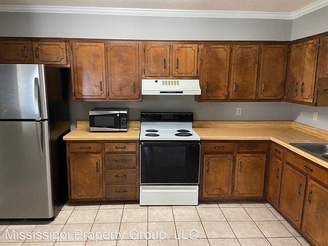Building Photo - 3 br, 2 bath House - 1003 Turtle Creek Blvd