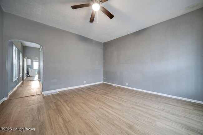 Foto del edificio - 427 1/2 N 28th St