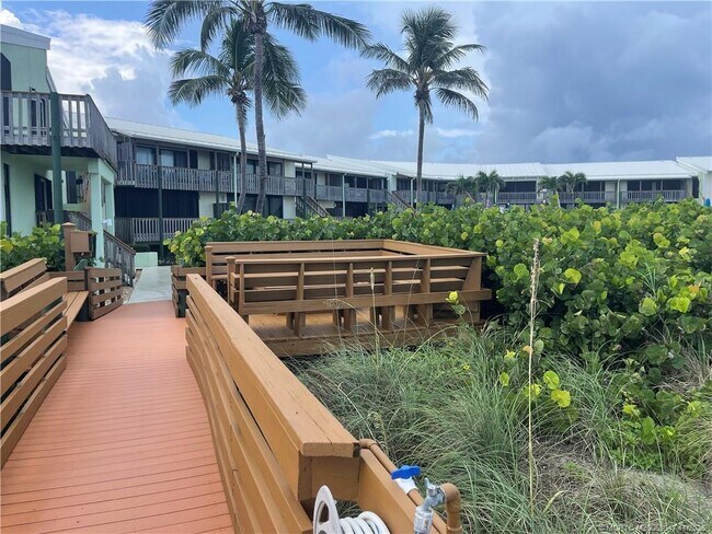 Foto del edificio - 2355 NE Ocean Blvd