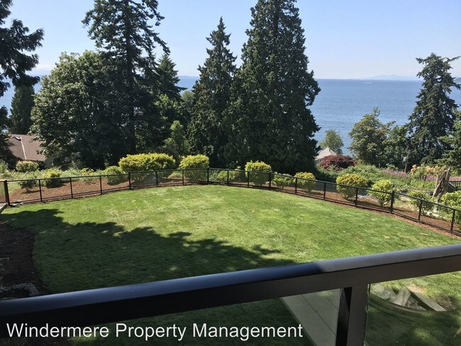 Building Photo - 8893 Semiahmoo Dr