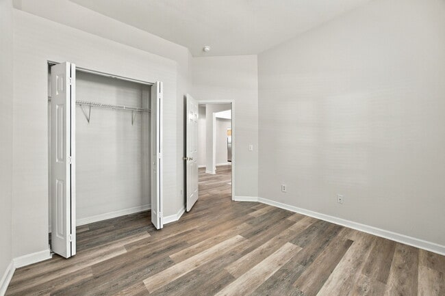 Building Photo - 9503 Scotland Hall Ct