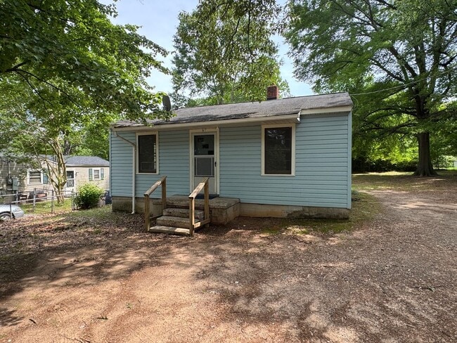 Building Photo - Statesville West - 2BR/1BA