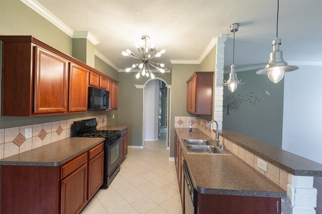 Foto del edificio - 25315 Sierra Woods Ln