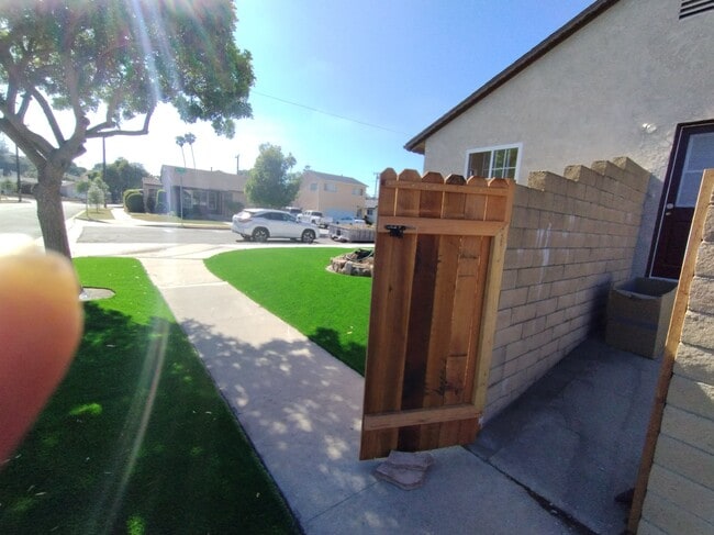 Building Photo - 21634 Linda Dr
