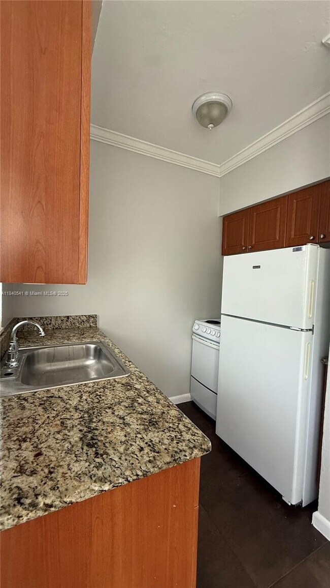 Foto del edificio - 521 NE 82nd Terrace