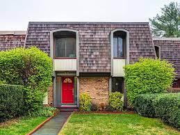 Building Photo - 9565 Fern Hollow Way