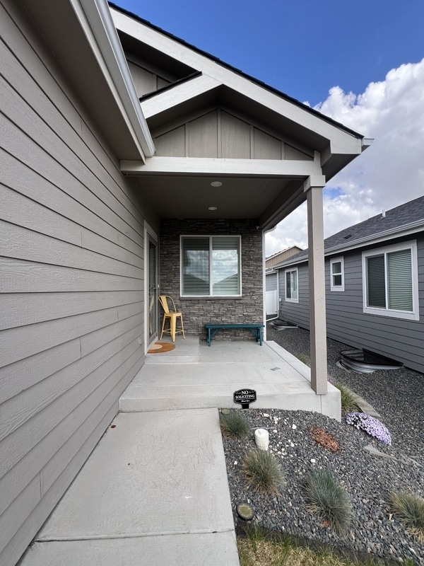 Building Photo - 3519 Blue Feather Trl