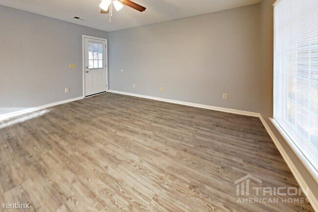 Building Photo - 114 Riverwalk Ct