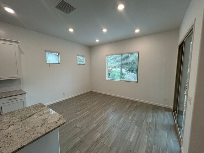 Building Photo - 16776 W Vereda Solana Dr.