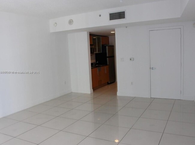 Foto del edificio - 1750 N Bayshore Dr