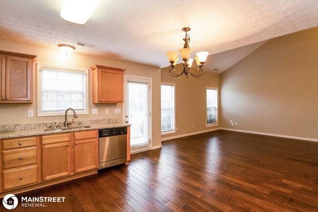 Foto del edificio - 8904 Eli Dr, Louisville, KY 40291