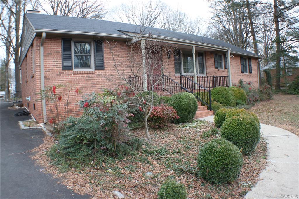 Primary Photo - 12860 Cedar Cir