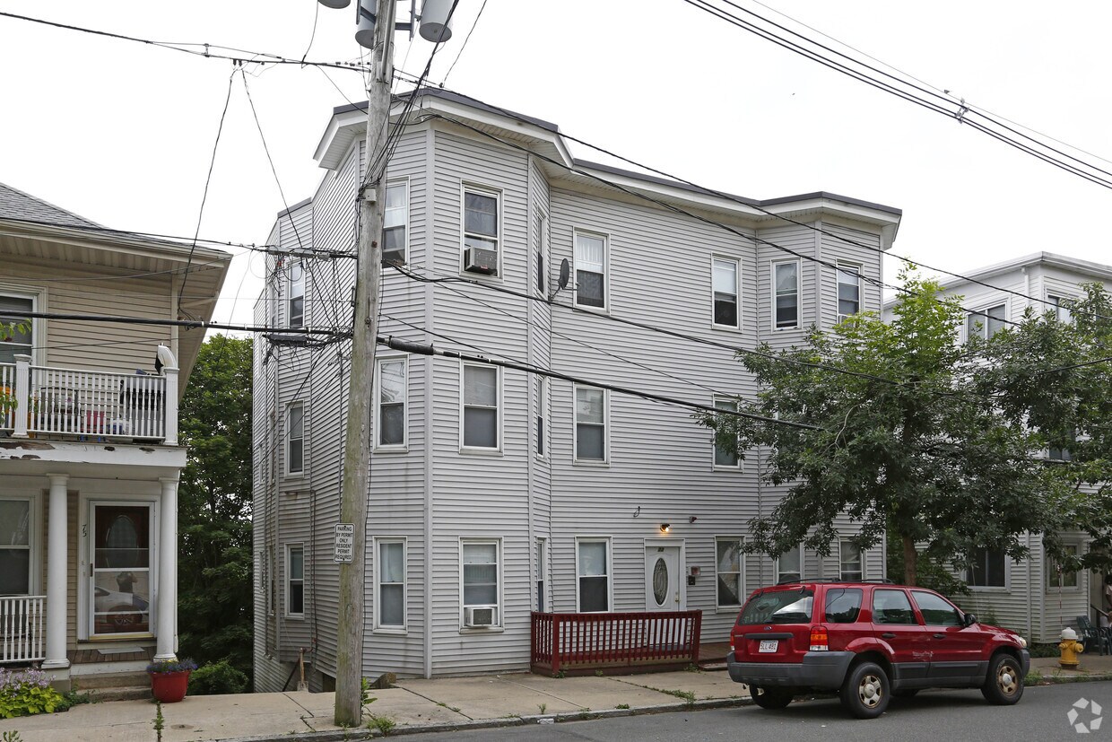 Primary Photo - 73 Campbell Ave