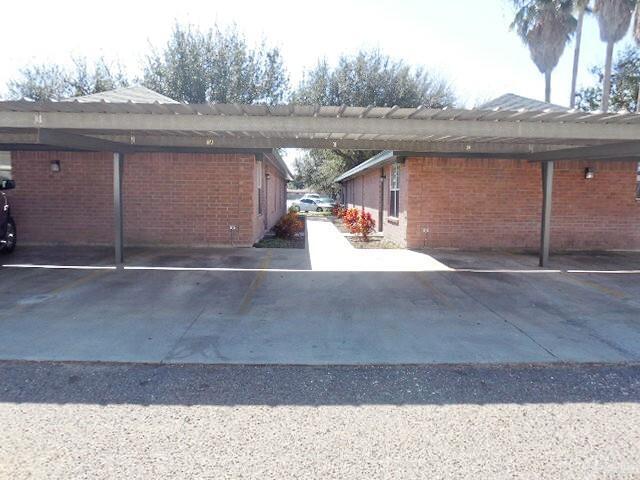Building Photo - 800 Sandpiper Ave