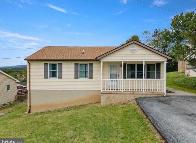 Building Photo - 363 Crim Dr