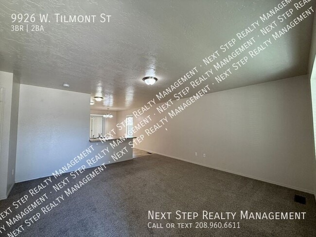 Building Photo - 9926 W Tilmont St