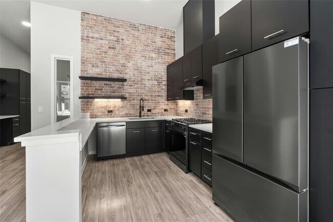 Foto del edificio - 4510 Terry-O Ln