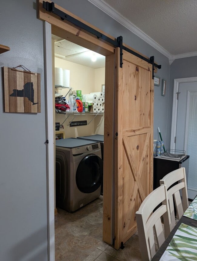 Building Photo - COMIG SOON!!!!! Charming 3 Bedroom, 2 Bath...