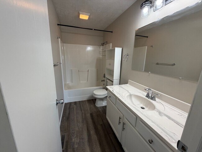 Foto del edificio - 3606 W Hughes Pl