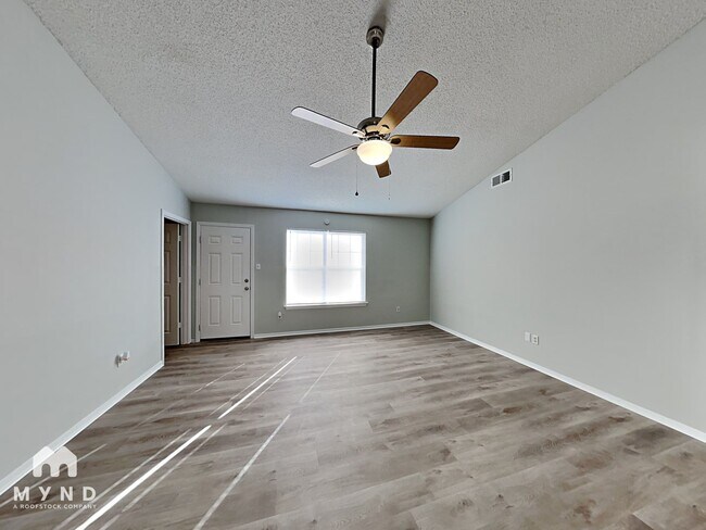 Foto del edificio - 4303 Appian Dr