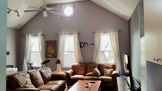 Living Room - 1239 N Marion Ct