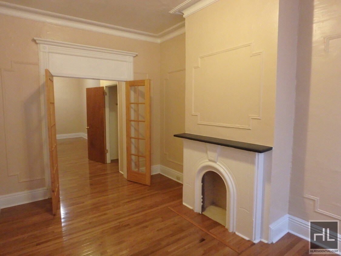 Primary Photo - 1220 Saint Marks Ave