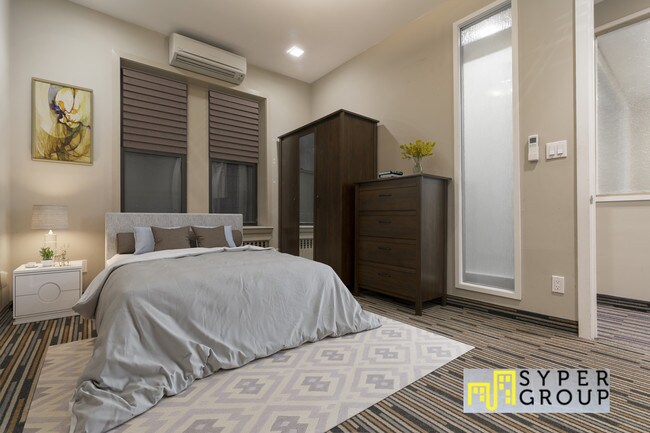 Building Photo - 2007 Foster Ave